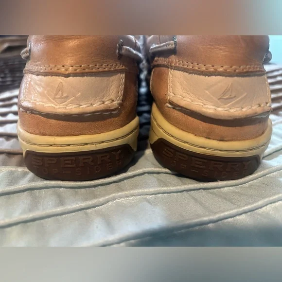 Sperry Tan Boat Shoes with Moccasin Stitching and Three-Eyelet Lacing - Picture 4 of 6